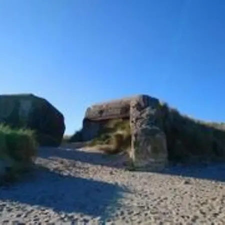 Holiday home Du Debarquement Foucarville